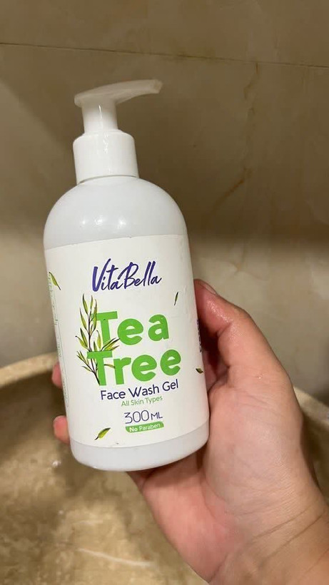 ژل شست و شوی صورت پاک کننده قوی ارایشی برند ویتابلا-VITABELLA حجم 300 میل اصل و اورجینال